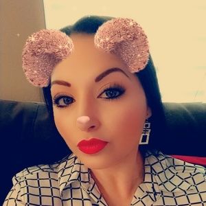 Meet your Posher, Lynn